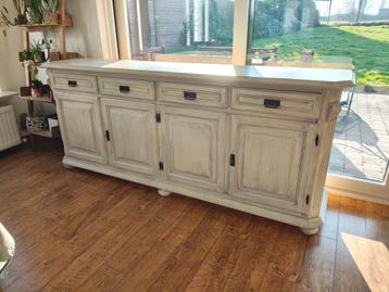 Dressoir kast wit beschikbaar voor biedingen