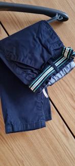 pakket mt 86:  geruit hemdje en strik, broek ,riem, Ophalen, Zo goed als nieuw, Maat 86