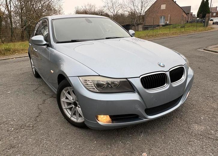 BMW E90 LCI 318d/2011/CLIM DIGITAL/CT OK/BON ETAT/EURO 5, Auto's, BMW, Particulier, 3 Reeks, ABS, Airbags, Airconditioning, Boordcomputer