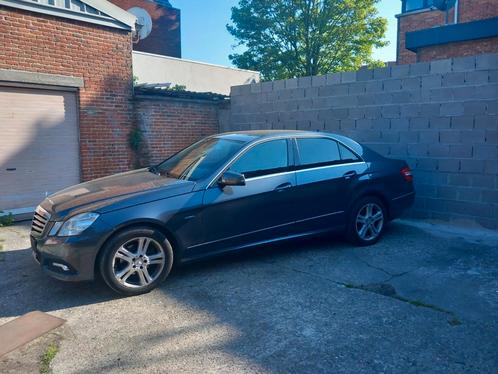 MERCEDES E220CDI 163PK FULL OPTION EURO5, Auto's, Mercedes-Benz, Particulier, Dealer onderhouden, Ophalen