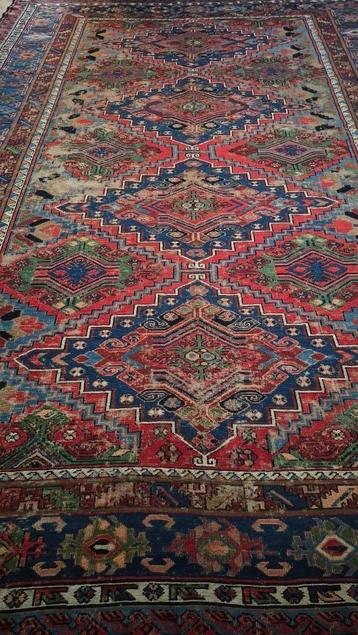 prachtige kleuren perzisch tapijt beschikbaar voor biedingen
