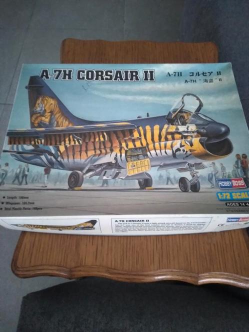 A vendre A-7H Corsair ll 1/72, Hobby & Loisirs créatifs, Modélisme | Avions & Hélicoptères, Neuf, Avion, 1:72 à 1:144, Autres marques