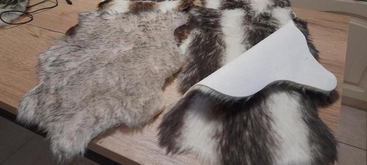 kleine en grote pelsjes, Huis en Inrichting, Woonaccessoires | Onderzetters, Zo goed als nieuw, Overig, Ophalen of Verzenden