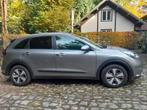 Kia Niro 8700 km, Autos, Kia, Argent ou Gris, Achat, Euro 6, Carnet d'entretien