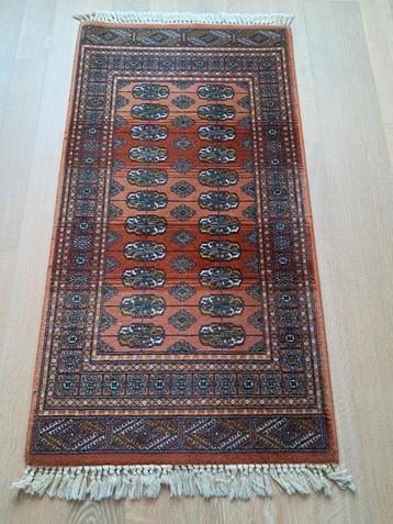 Mooi tapijt voor in de gang/overloop/.. in zuiver scheerwol, 100 à 150 cm, Enlèvement ou Envoi, Autres couleurs, Klassiek