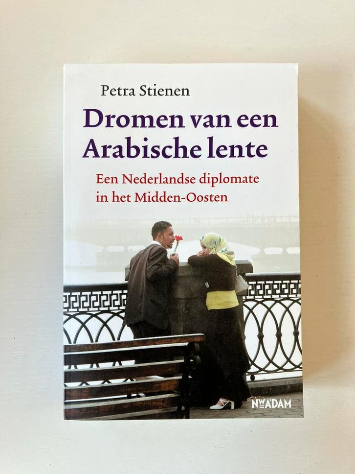 Petra Stienen - Dromen van een Arabische lente, Boeken, Geschiedenis | Wereld, Zo goed als nieuw, Ophalen