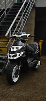 Suzuki katana 50cc lc, Vélos & Vélomoteurs, Comme neuf, Enlèvement ou Envoi