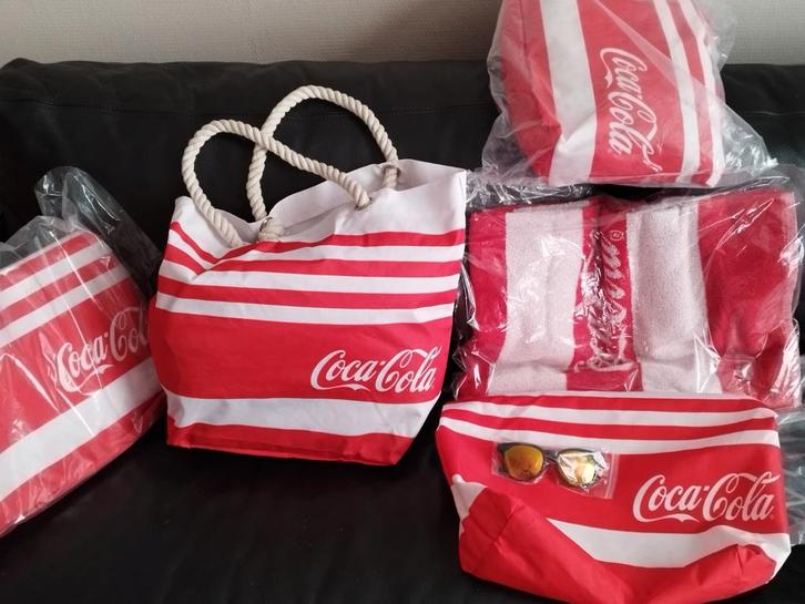 3 de Mes 😀 COCA-COLA ® Sac ( & Essuie ≈150cmx65cm), Collections, Marques & Objets publicitaires, Neuf, Autres types, Enlèvement