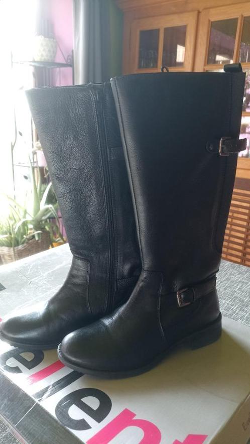 Paire de bottes cuir femme pointure 38, Kleding | Dames, Schoenen, Zo goed als nieuw, Hoge laarzen, Zwart, Ophalen of Verzenden