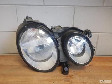 Mercedes CLK klasse W208 1997-2003 xenon koplamp rechts €250 disponible aux enchères