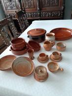 Très beau service complet de poterie,, Antiquités & Art, Antiquités | Céramique & Poterie, Enlèvement