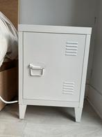 Deux table de chevet / Nacht Tafel, Enlèvement, Comme neuf