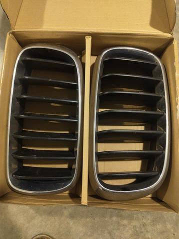 Originele BMW X5 F15 nieren / kidney grilles beschikbaar voor biedingen