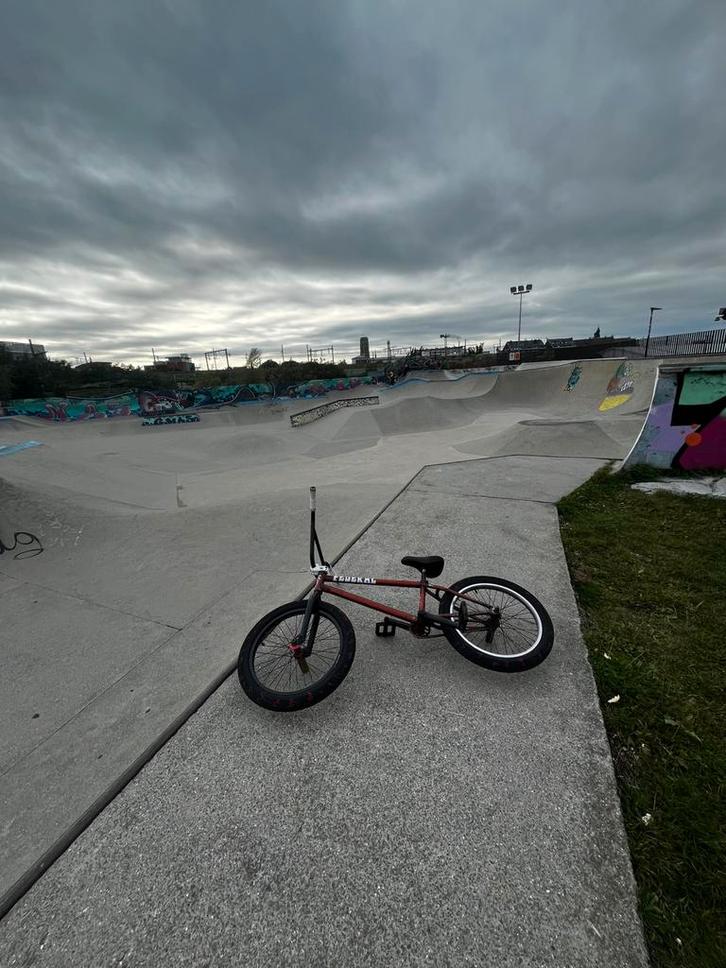 FEDERAL BIKES (custom) Boyd Hilder, Boeken, Hobby en Vrije tijd, Ophalen