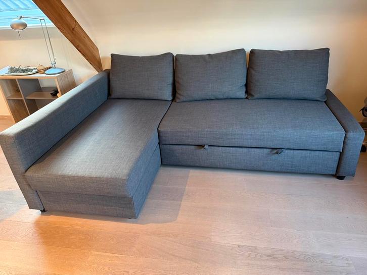 Hoek slaapbank met opbergvak. Friheet/Ikea, grijs,, Huis en Inrichting, Slaapkamer | Slaapbanken, Zo goed als nieuw, 140 cm, 200 cm
