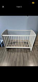 Lit pour bebe en parfait etat vendu avec un matelas, Enfants & Bébés, Chambre d'enfant | Lits, Enlèvement, Matelas