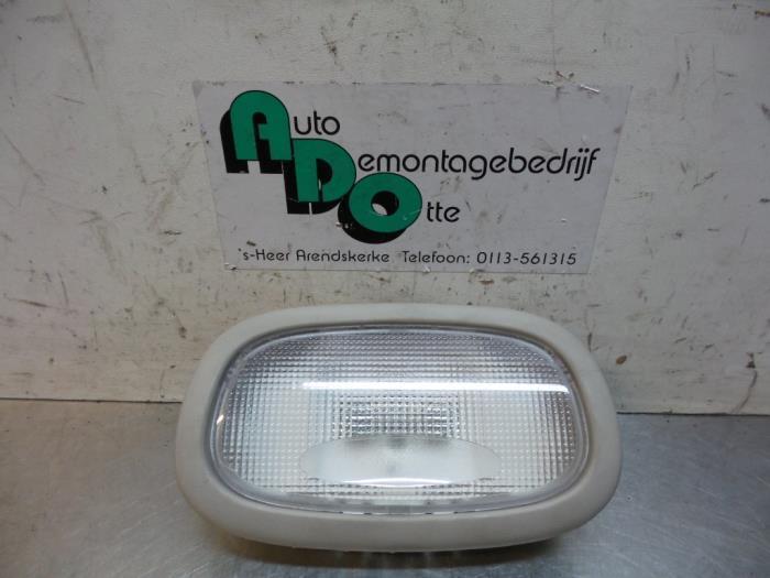 Eclairage intérieur arrière d'un Jeep Cherokee, Autos : Pièces & Accessoires, Éclairage, Jeep, Utilisé, Enlèvement ou Envoi