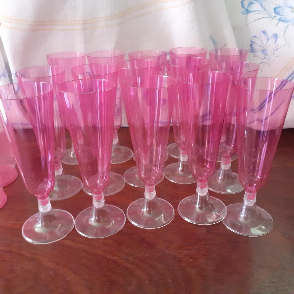 glaasjes enz. voor kinder feestje, Ophalen