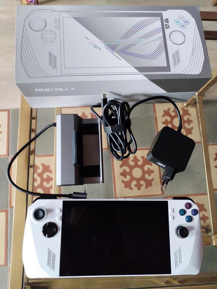 ROG Ally RC71L-NH001W, Games en Spelcomputers, Spelcomputers | Overige, Gebruikt, Ophalen of Verzenden