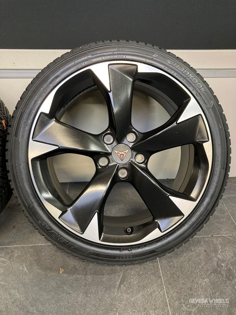 18” originele Cupra Leon velgen + nieuwe allseason banden, Auto-onderdelen, Banden en Velgen, 18 inch, Gebruikt, -, -