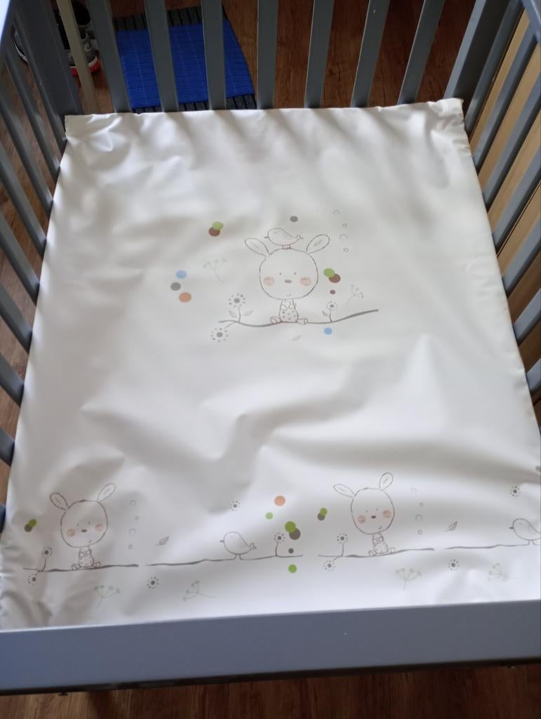 Matelas fin pour parc bébé, Enfants & Bébés, Parcs, Enlèvement