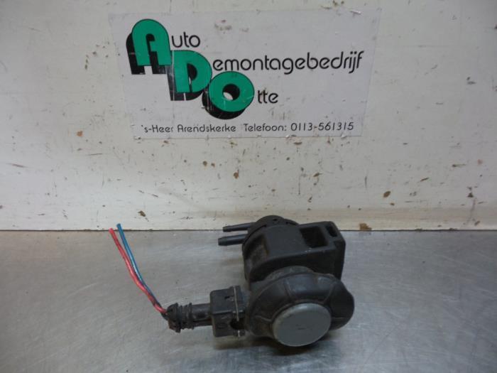 Soupape vide d'un Nissan NV200, Autos : Pièces & Accessoires, Petit matériel, Nissan, Utilisé, 3 mois de garantie, Enlèvement ou Envoi