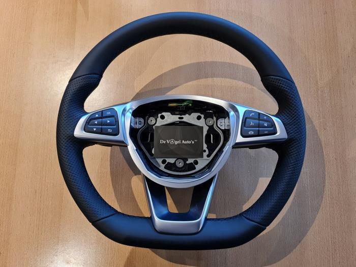 Volant d'un Mercedes GLA, Autos : Pièces & Accessoires, Commande, Mercedes-Benz, Neuf, 3 mois de garantie, Enlèvement ou Envoi