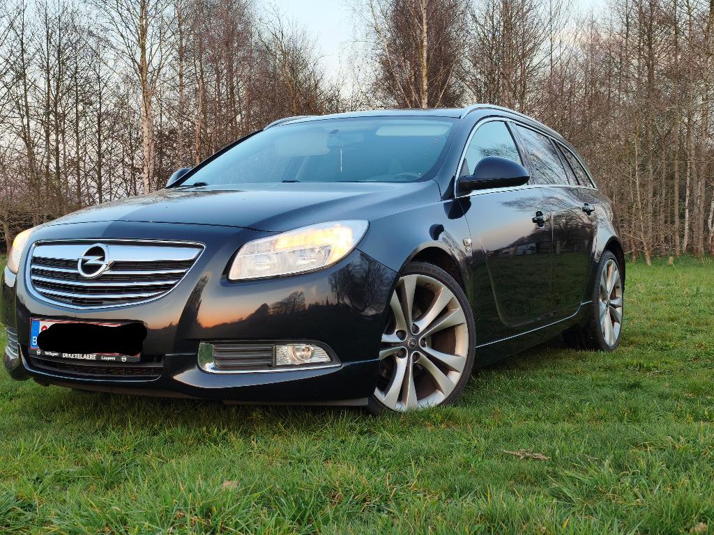 opel Insignia sports Tourer opc line, Autos, Opel, Particulier, Insignia, ABS, Airbags, Air conditionné, Alarme, Climatisation automatique
