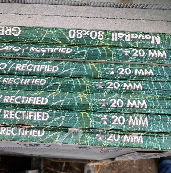 Te koop restant hoogwaardige keramische tegels 80x 80X 2, Doe-het-zelf en Bouw, Tegels, Nieuw, Vloertegels, Keramiek, 60 cm of meer