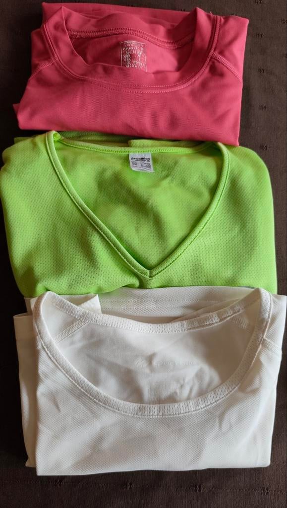 Lot 3 blouses sport (rose, vert, blanc), Comme neuf, Enlèvement, Fitness ou Aérobic, Blanc