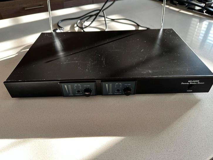 Draadloze microfoon ontvanger, TV, Hi-fi & Vidéo, Lecteurs Blu-ray, Comme neuf, Enlèvement