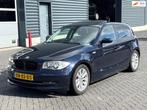BMW 1-serie 118i Business Line, panoramadak, memory seat, st, Auto's, Automaat, 4 cilinders, Blauw, 143 pk
