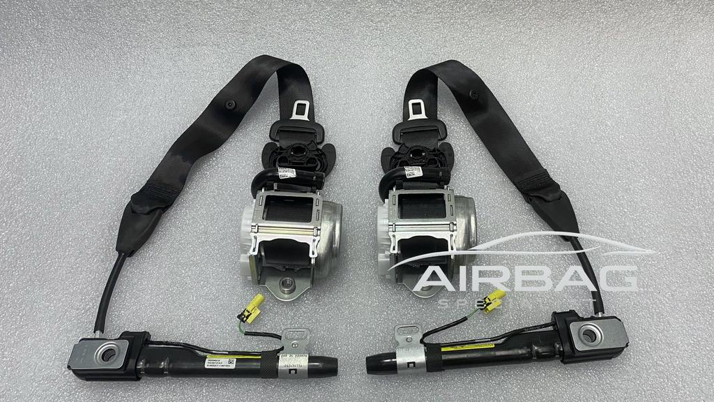 Seat Leon 2022+ gordelspanner set L+R 5FA857706B 5FA857705B, Gebruikt, -, -, Ophalen of Verzenden