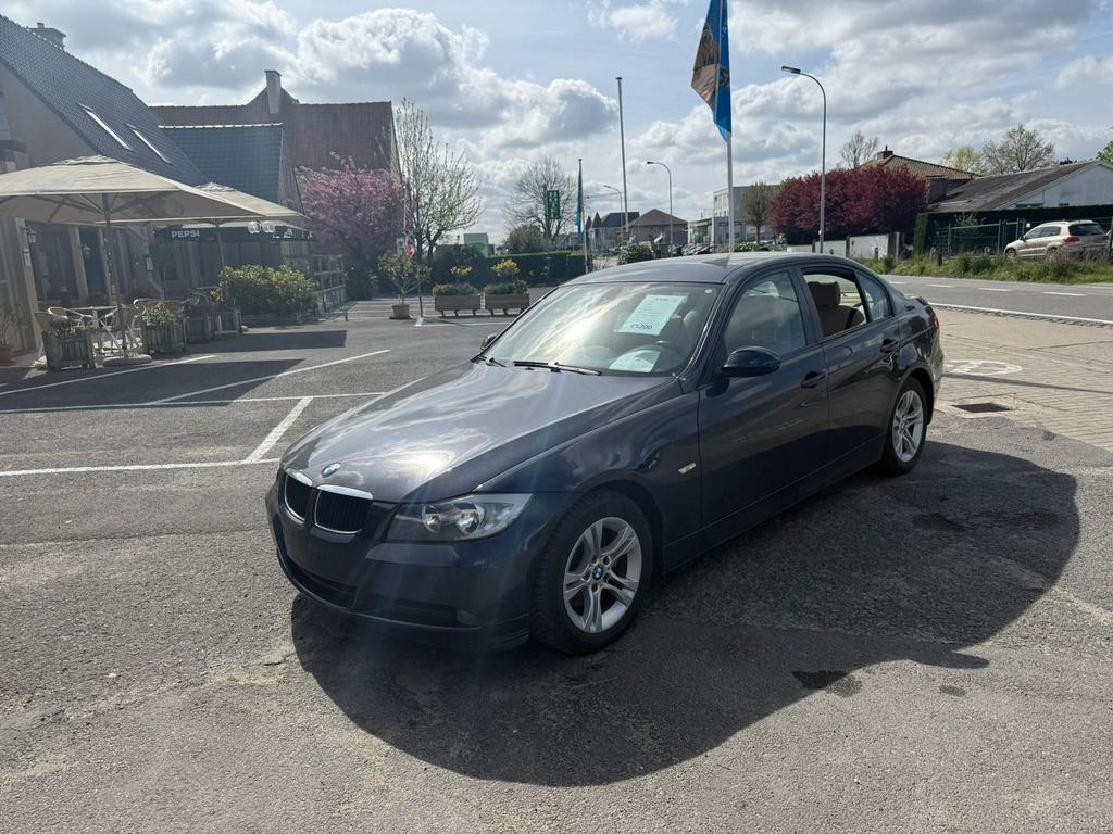 BMW 320d Diesel – Sterk & betrouwbaar!, 4 deurs, 1995 cc, Beige, Blauw