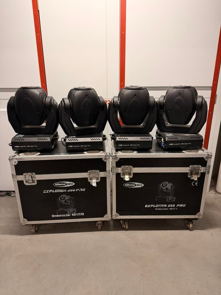 Lyres Showtec Explorer Spot 250 Pro, Ophalen, Gebruikt, Licht