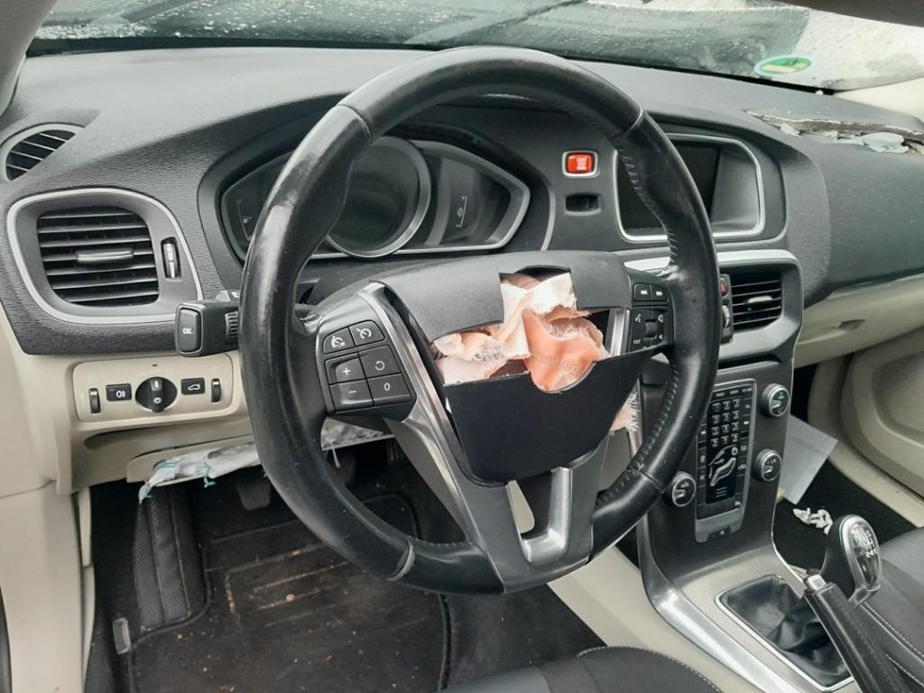 VOLANT DIRECTION Volvo V40 (MV) (01-2012/08-2019), Autos : Pièces & Accessoires, Utilisé, Volvo