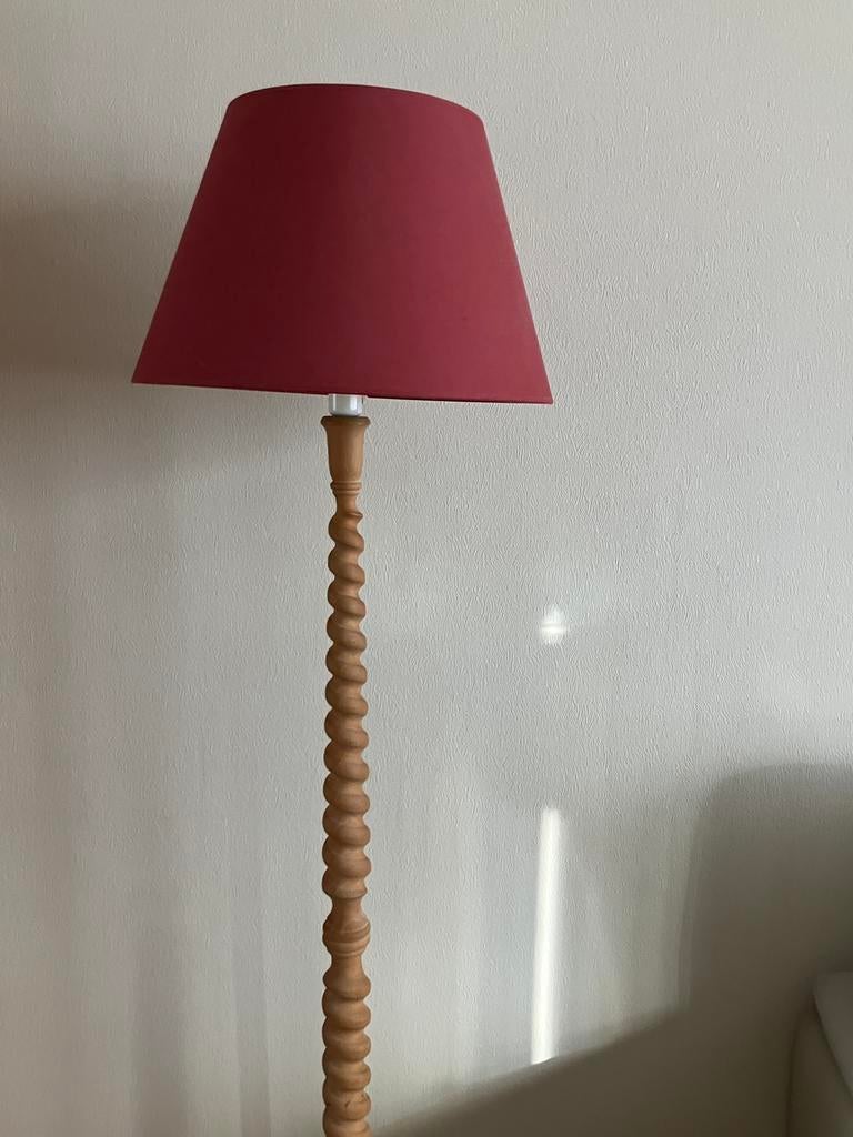 Lampe sur pied en pin De Wolf, Maison & Meubles, Lampes | Lampadaires, Enlèvement, Comme neuf, Bois, 150 à 200 cm