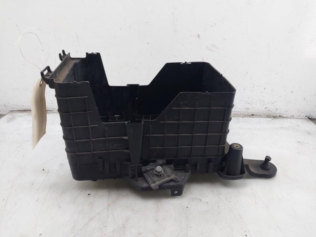 BAC A BATTERIE Volkswagen Golf V (1K1) (02-2001/12-2010), Utilisé, Volkswagen