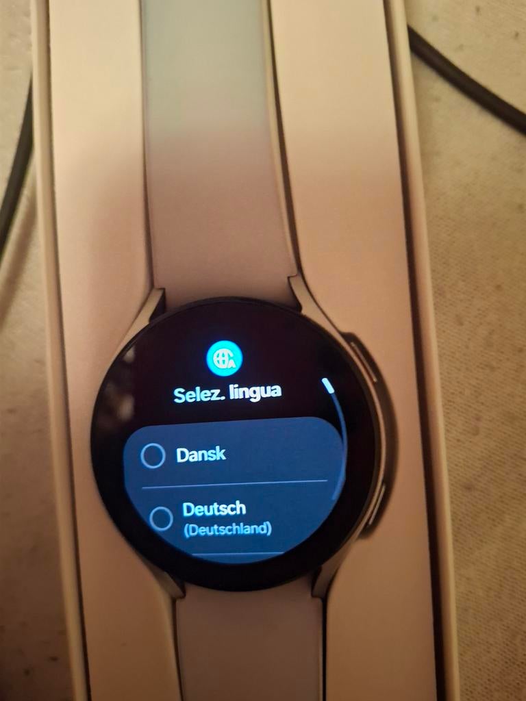 Samsung watch 5, Handtassen en Accessoires, Ophalen