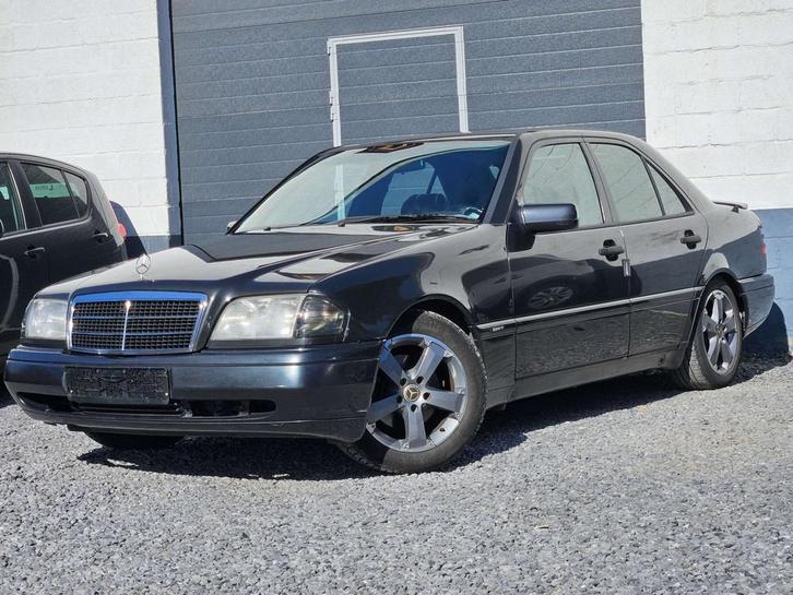Mercedes-Benz C-Klasse 200 C 200 Sport, Autos, Oldtimers & Ancêtres, Entreprise, Achat, ABS, Air conditionné, Verrouillage central