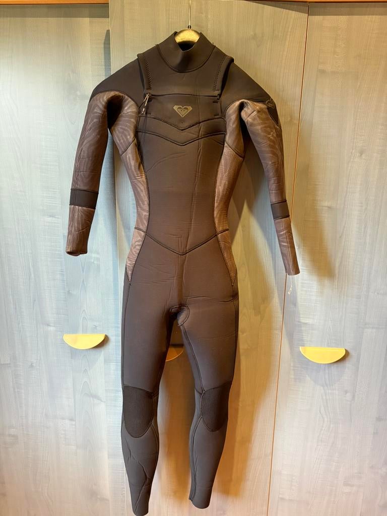 Combinaison surf roxy integrale, Sports nautiques & Bateaux, Vêtements nautiques, Enlèvement, Comme neuf