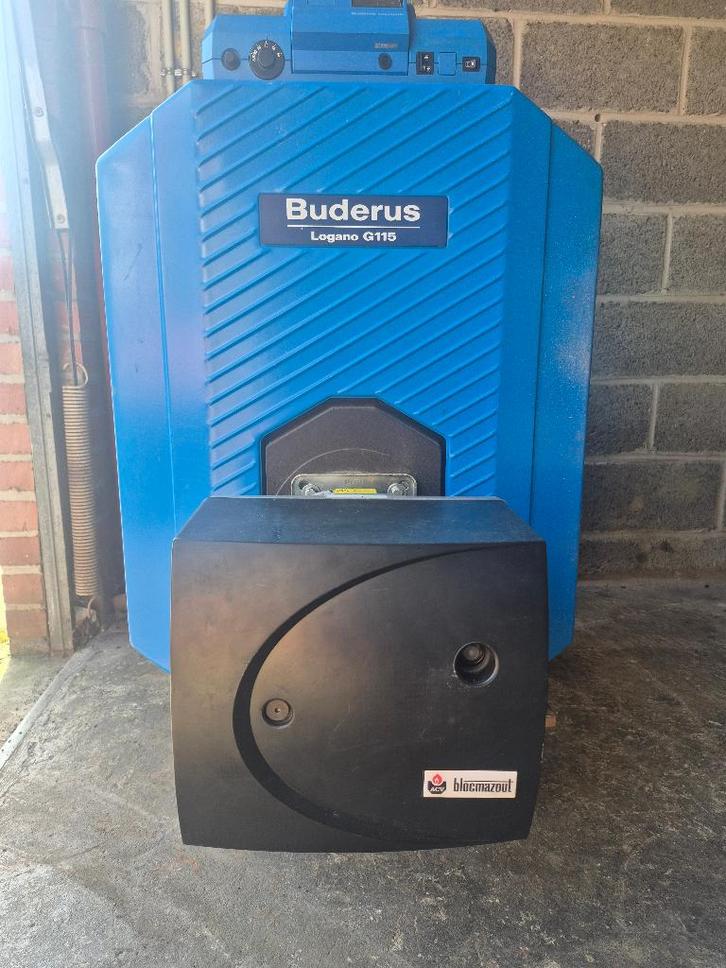 Chaudiere mazout en fonte Buderus, Bricolage & Construction, Chauffage & Radiateurs, Comme neuf, Chaudière CC ou Chaudière combinée