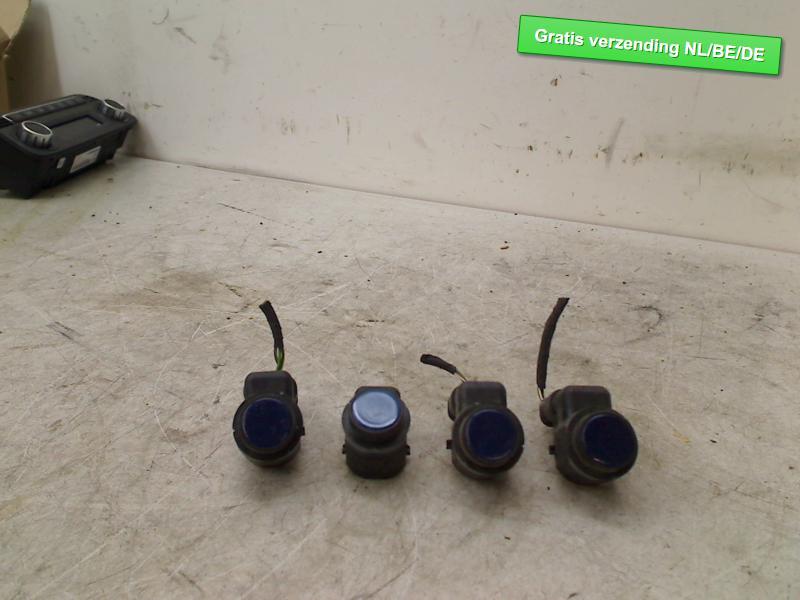 ENSEMBLE CAPTEURS AIDE AU STATIONNEMENT Audi A4 Avant (B8), Dhr. R. de Gouw, Audi, Utilisé, De Bloemendaal 21 21
5221 EB  'S HERTOGENBOSCH, NL