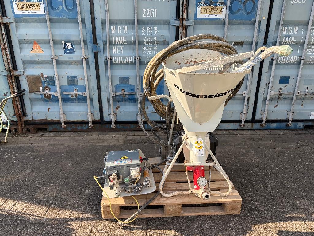 Professional Putzmeister plaster / render spray machine, Bricolage & Construction, Outillage | Foreuses, Utilisé, Autres types