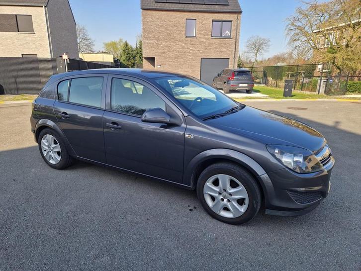 Opel Astra 1.7 CDTi*175.000 KM*2011*EURO5*PROPER*1E EIGENAAR, Auto's, Opel, Particulier, Astra, ABS, Airbags, Airconditioning