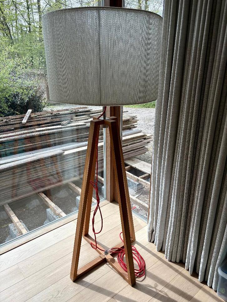 Design vloerlamp Royal Botania Club Lounge, Tuin en Terras, Buitenverlichting, Zo goed als nieuw, Vloerlamp, Hout, Netvoeding