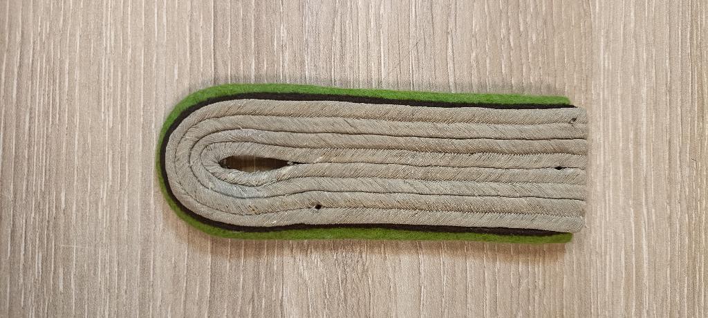 Patte d'épaule d'officier Allemand de Panzergrenadiers ww2, Envoi, Armée de terre, Emblème ou Badge