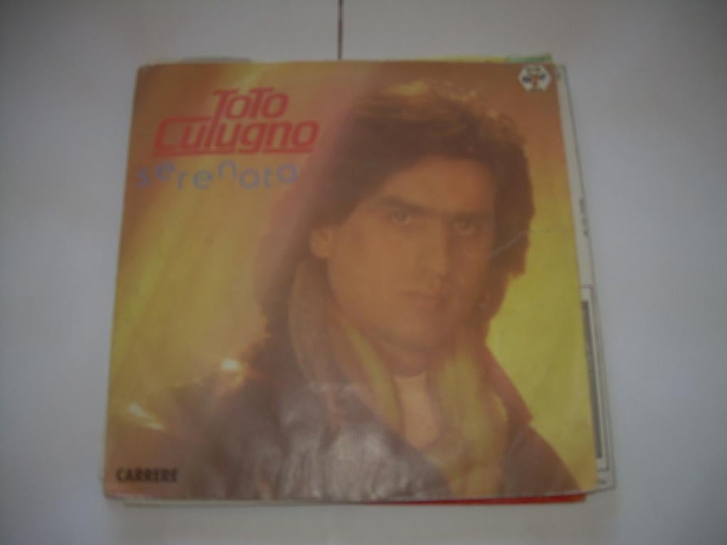 45 T SINGLE - Toto Cutugno - Serenata, Ophalen of Verzenden, Single, 1980 - 1989, Fotohoes