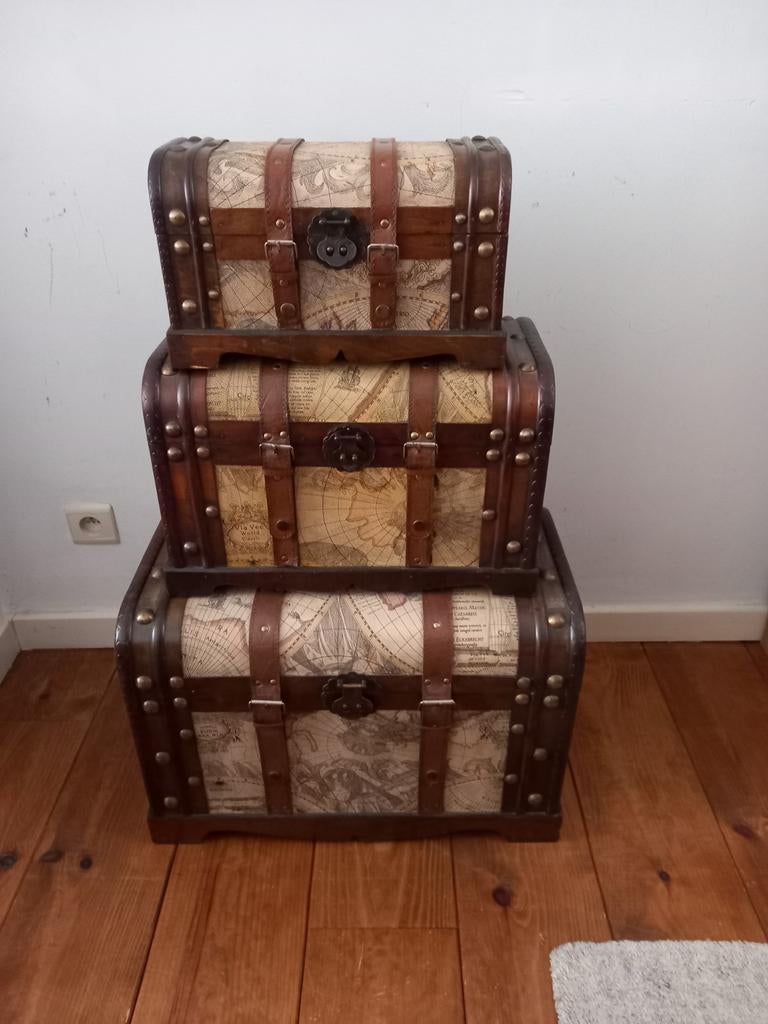 Antieke kisten, Enlèvement, Neuf