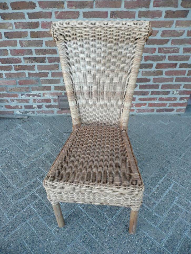 2 stevige, rotan stoelen voor terras/balkon/veranda, Tuin en Terras, Tuinstoelen, Zo goed als nieuw, Rotan, Ophalen